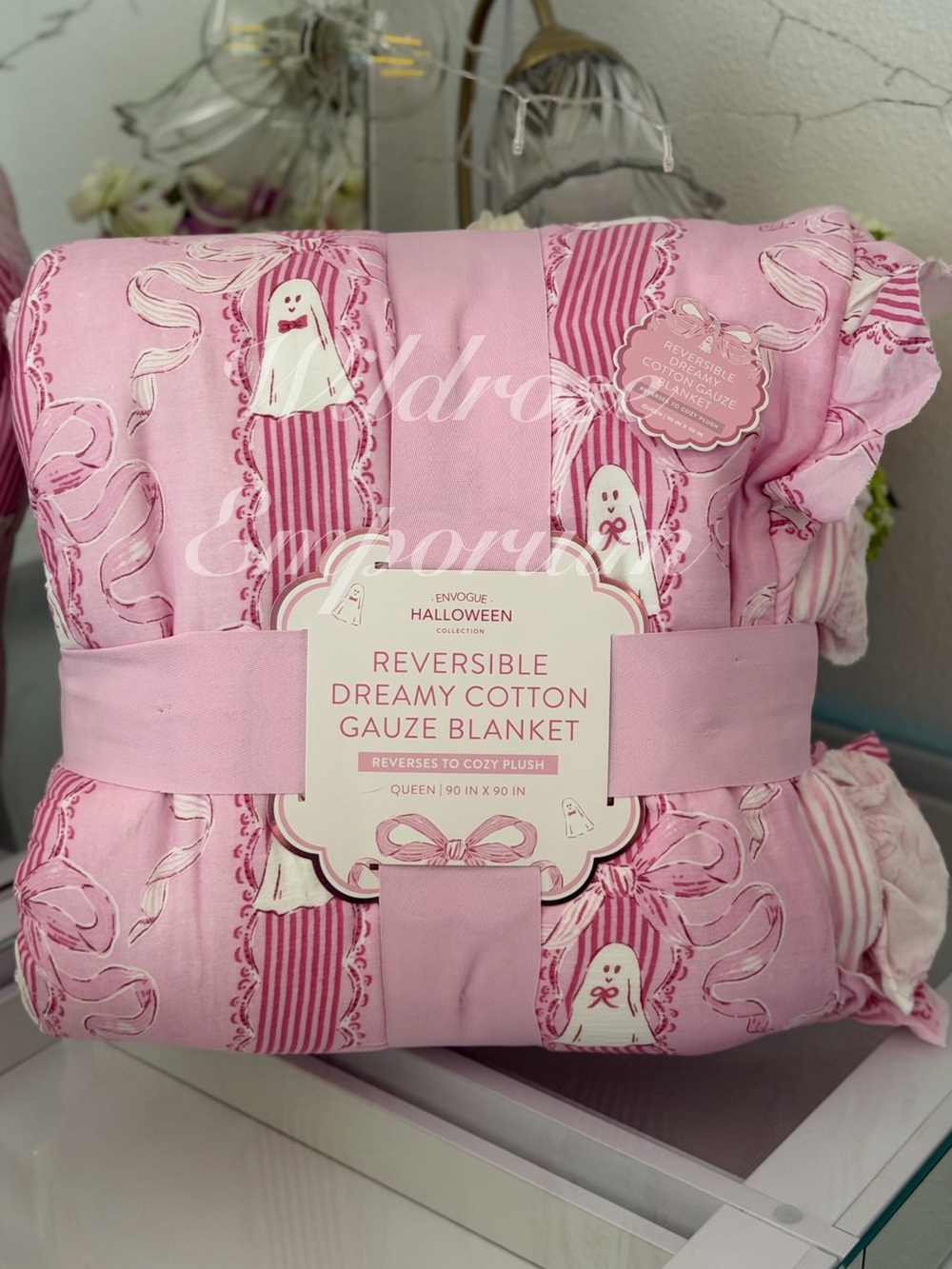 Envogue Pink Coquette Ghost Bow Lace Ruffle Trim Gauze Reversible Throw Blanket
